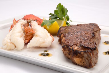 red the steak house cleveland