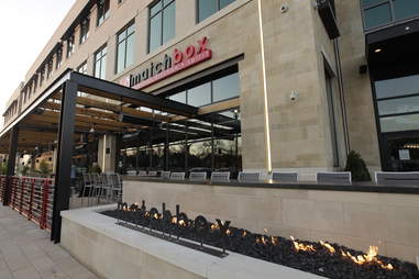 Matchbox, Matchbox outdoor patio
