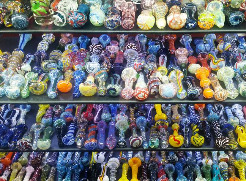 How to Clean Your Pipes, Bongs, and Vapes - Thrillist