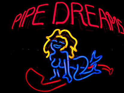 Pipe Dreams sign