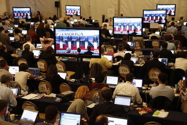 voting polls election 2016