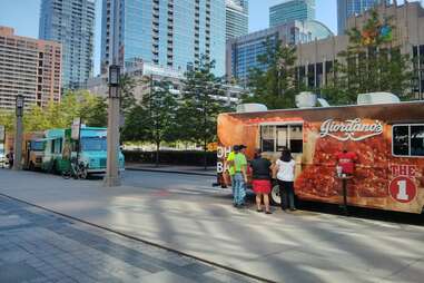 Giordano's food truck chicago