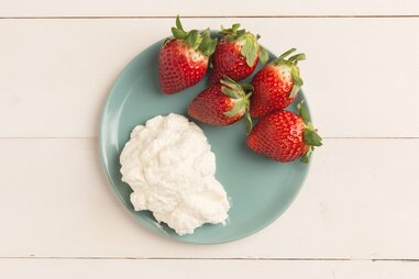 strawberries with whipped cream