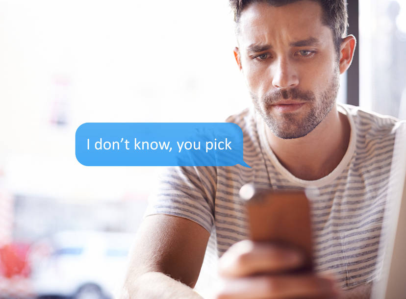 How to Get a Girl to Like You Over Text (6 Rules You Need to Remember)