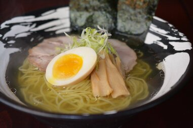 AGU Ramen, ramen bowl, ramen noodles