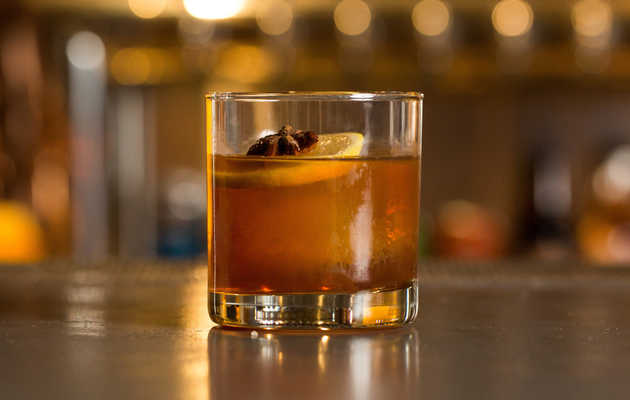 Tess Rose Lampert - Thrillist