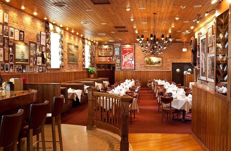 Erie Cafe A Chicago, IL Restaurant.