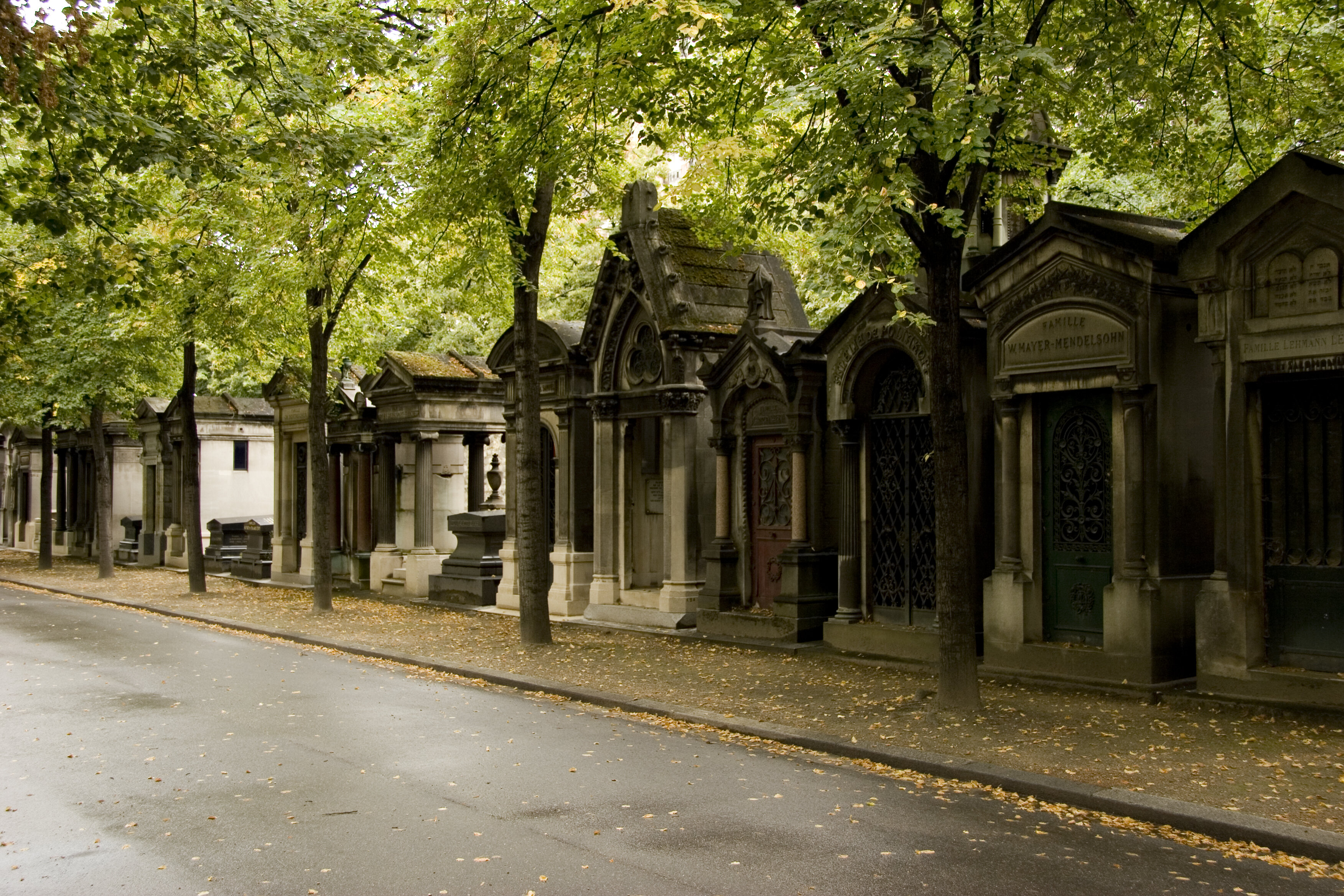 Montparnasse Cemetery paris thrillist stones