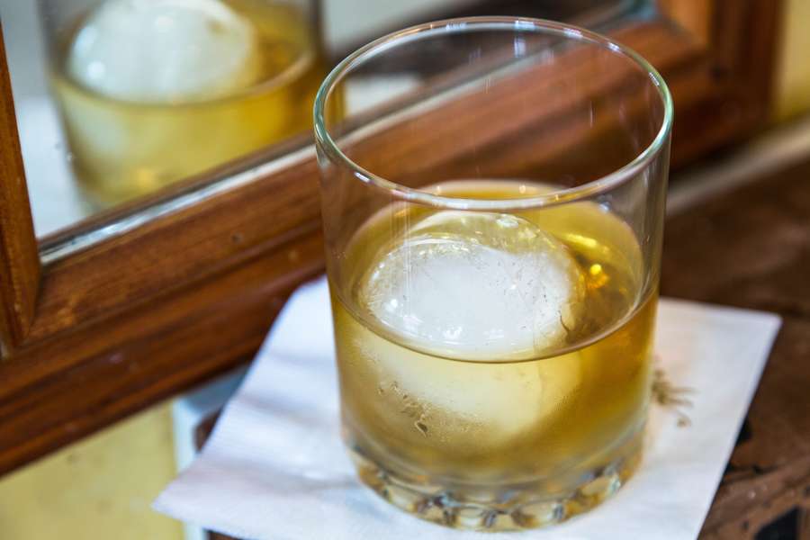 Bourbon House A Bar in New Orleans, LA Thrillist