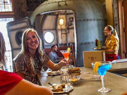 Jock Lindsey’s Hangar Bar Disney