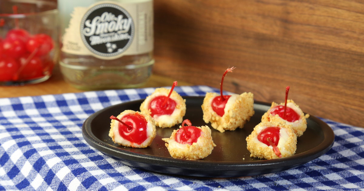 How to Make Moonshine Cherry Cheesecake Recipe - Thrillist