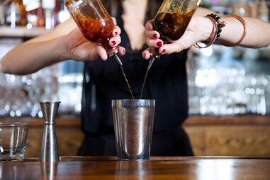 bartender mixed drink