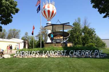 World's Largest Cherry Pie