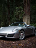 The 911 still looks like a 911 -- that's a good thing