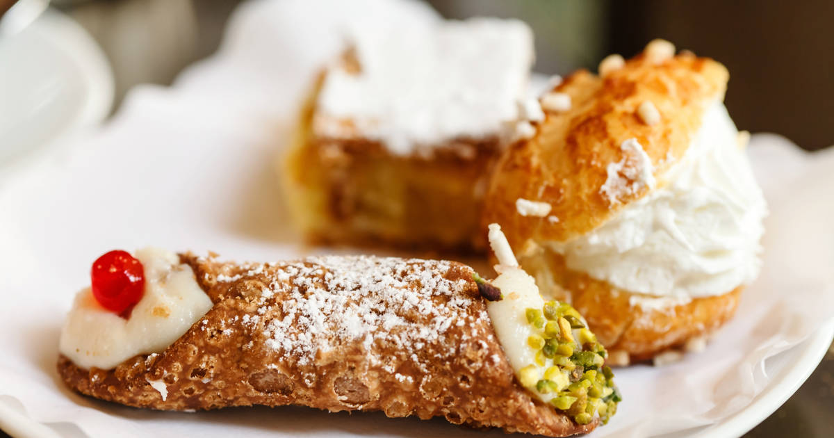 Authentic Italian Cannoli Recipe - Sicily's Best Dessert