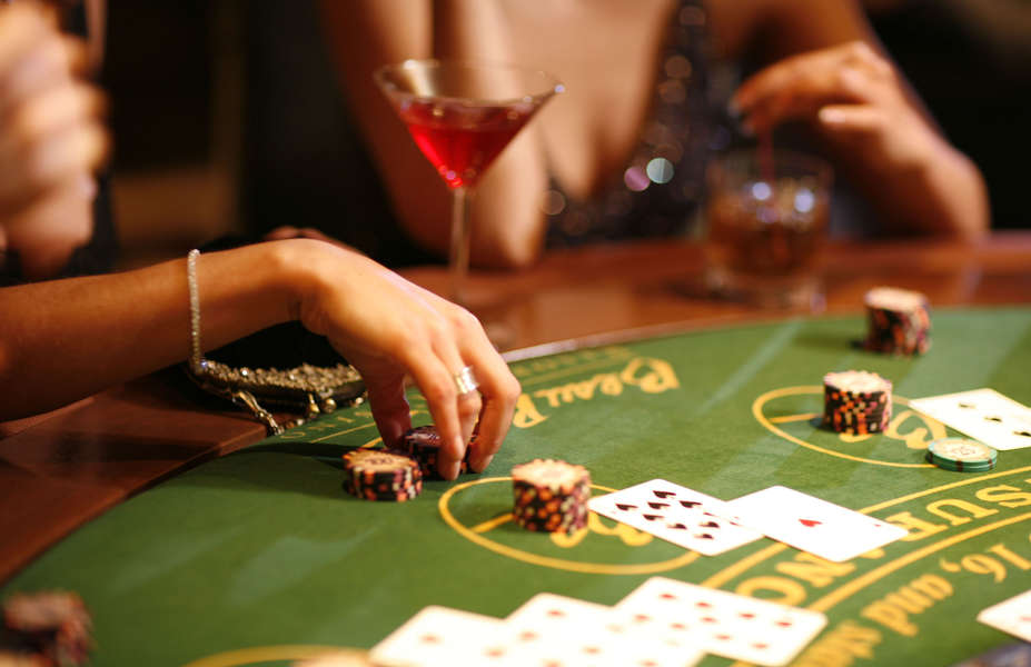 Best Mixed Drinks & Alcohol for Gambling in Las Vegas Casinos - Thrillist
