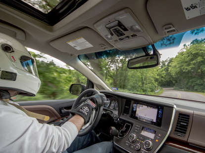 I Drove a 2017 Toyota Sienna Minivan - First Drive Review - Thrillist