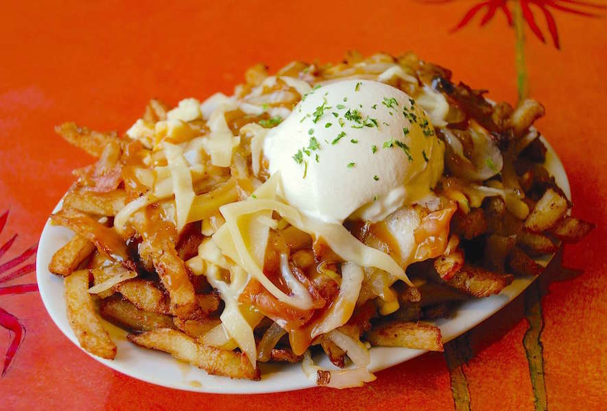 How to Make True Poutine: Fries, Cheese & Gravy - Thrillist