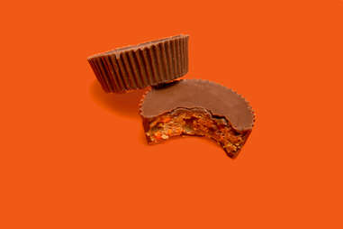 Reese's Pieces-Filled Peanut Butter Cups Taste Test - Thrillist