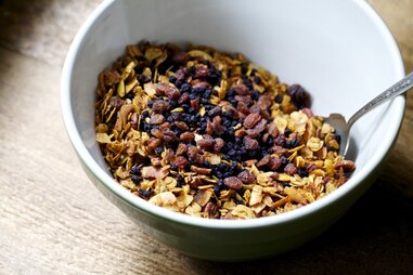 turmeric maple granola