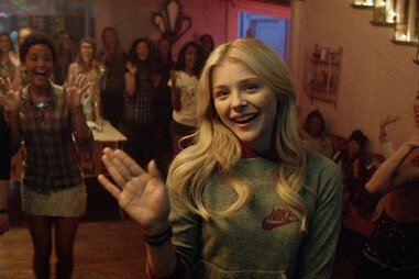 chloe moretz in neighbors 2