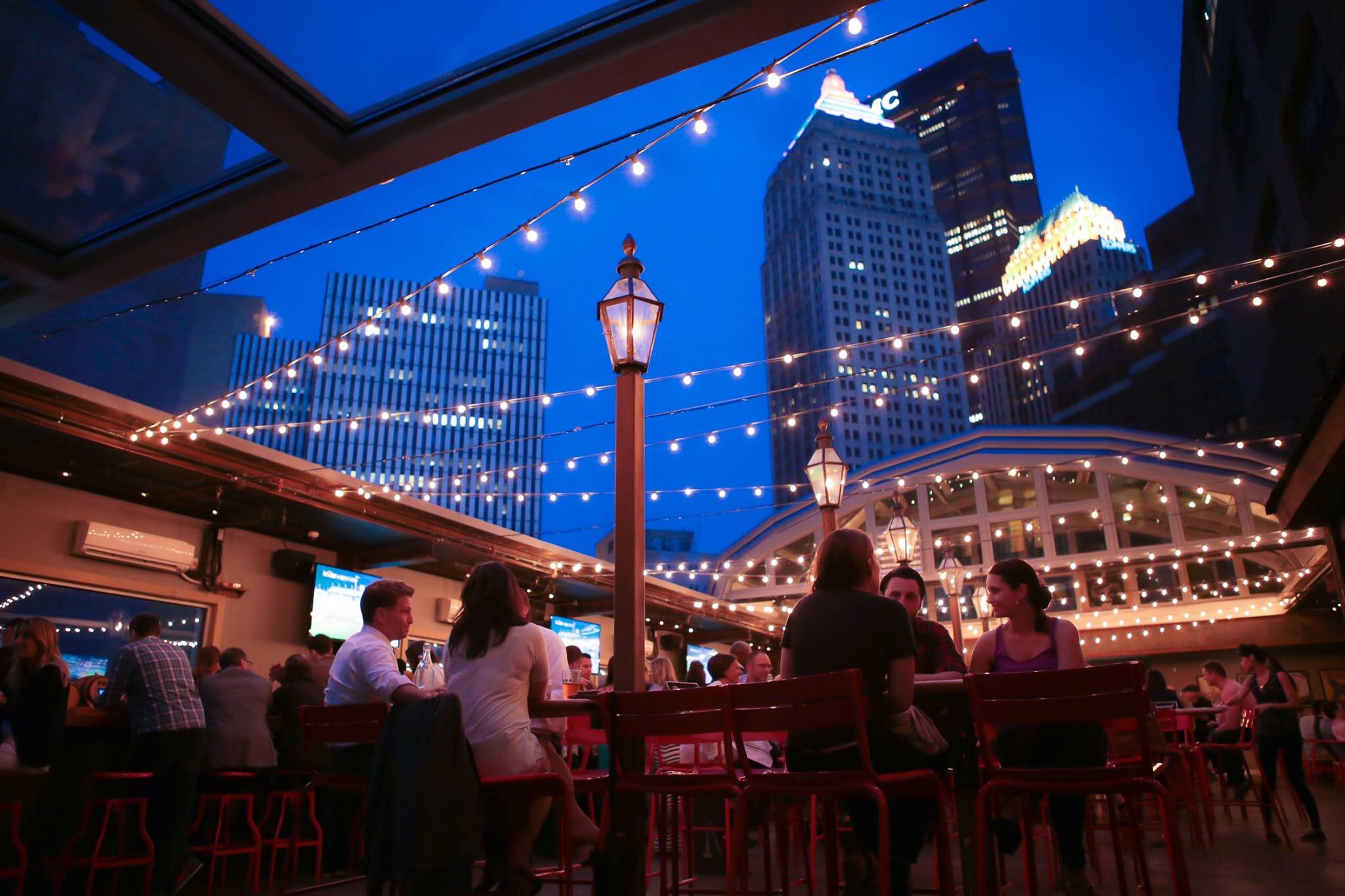 Best Rooftop Bars In Pittsburgh Pa For Summer Drinking Thrillist