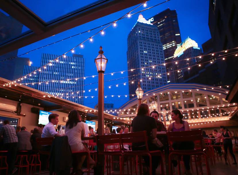 Best Rooftop Bars In Pittsburgh Pa For Summer Drinking Thrillist