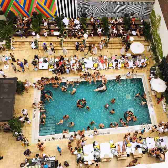 Best Swimming Pools In Nyc Public Private Rooftop