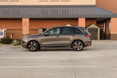 The Spacially unaware parker