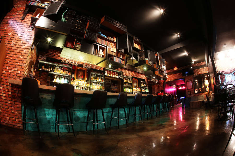 the One Up A Bar in Sherman Oaks, CA Thrillist