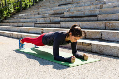 plank up-downs