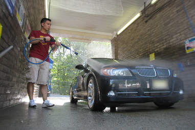 How To Wash Your Car Things You Re Doing Wrong When You Clean Your Car Thrillist