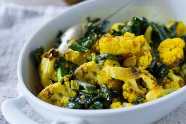 ROASTED CAULIFLOWER KALE