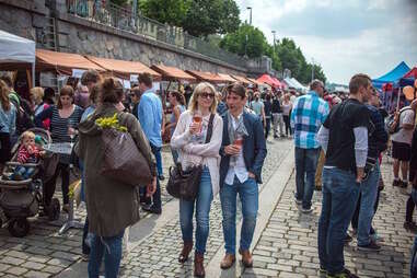 Naplavka farmers market prague