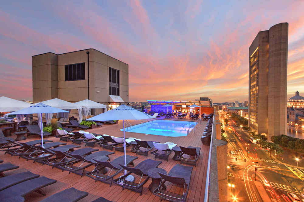 Best Rooftop Bars In Boston Places To Drink With A View Thrillist