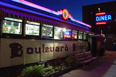 Boulevard diner worcester massachusetts