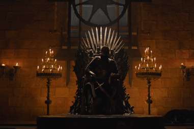 jaime on the throne game of thrones