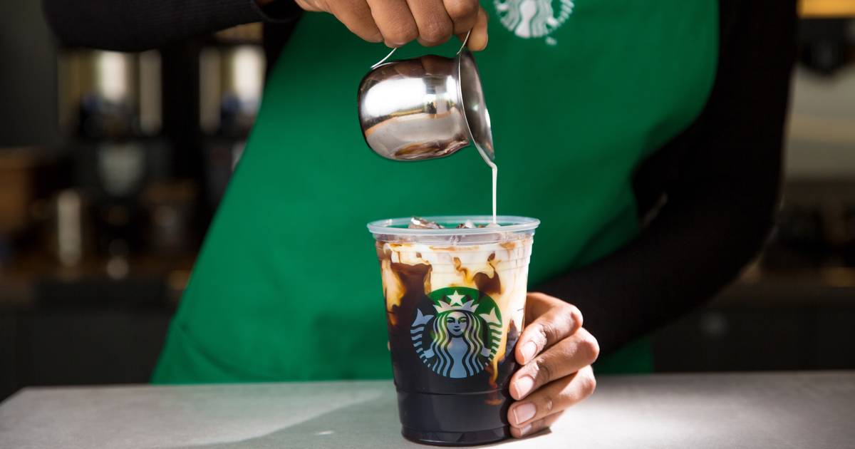 Vanilla Sweet Cream Nitro Cold Brew - What goes in it (am I losing my  mind?) : r/starbucks