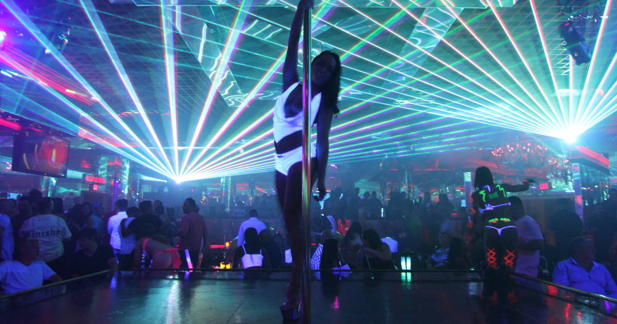 Las Vegas Strip Club Mistakes - Thrillist