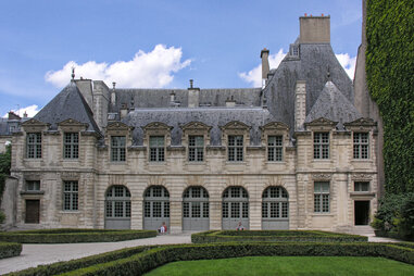 Hotel de Sully Paris