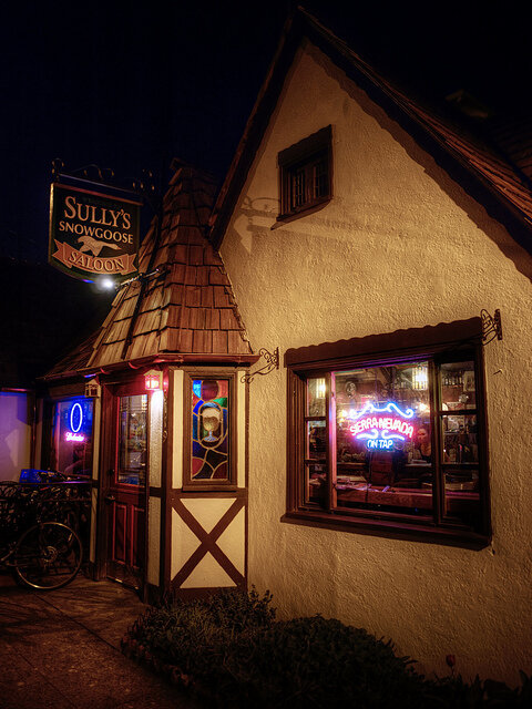 Sully’s Saloon exterior