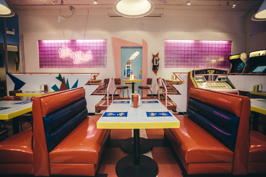 The Max: Saved by the Bell Restaurant Opens in Chicago - Thrillist