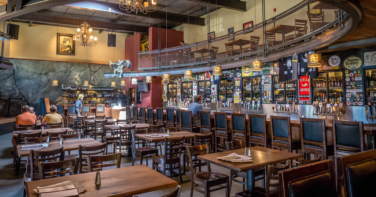 Best Bars in Seattle Neighborhoods: Drinking & Happy Hours in Seattle