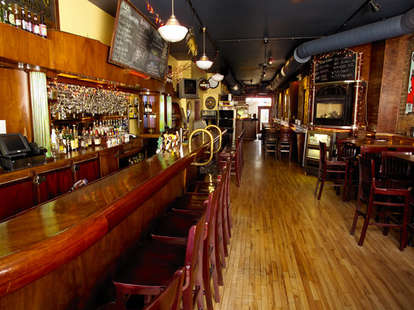 tobacco road tap room chicago (@tobaccoroadchi) / Posts / X Inside Chicago's First Pour-All-Your-Own-Beer Bar,