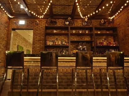 Celeste A Chicago Il Bar Thrillist