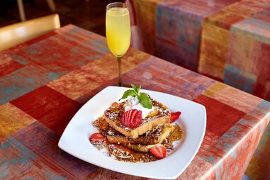 El Mariachi Tequila Bar