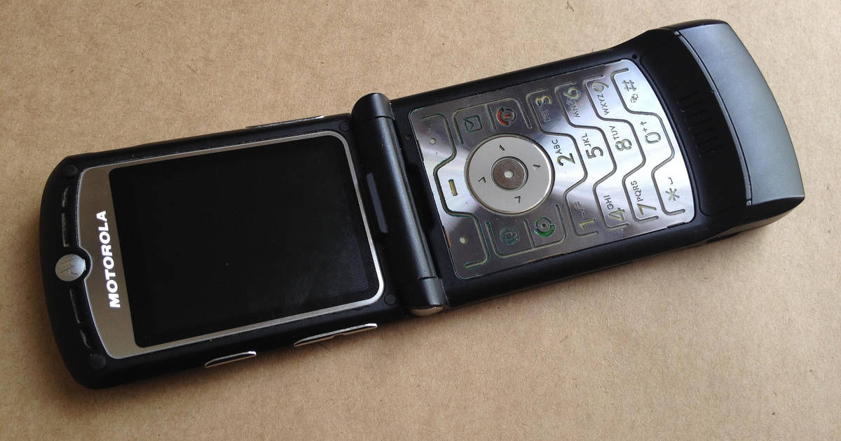 original motorola flip phones