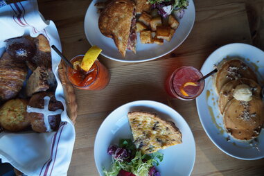 boston brunch thrillist