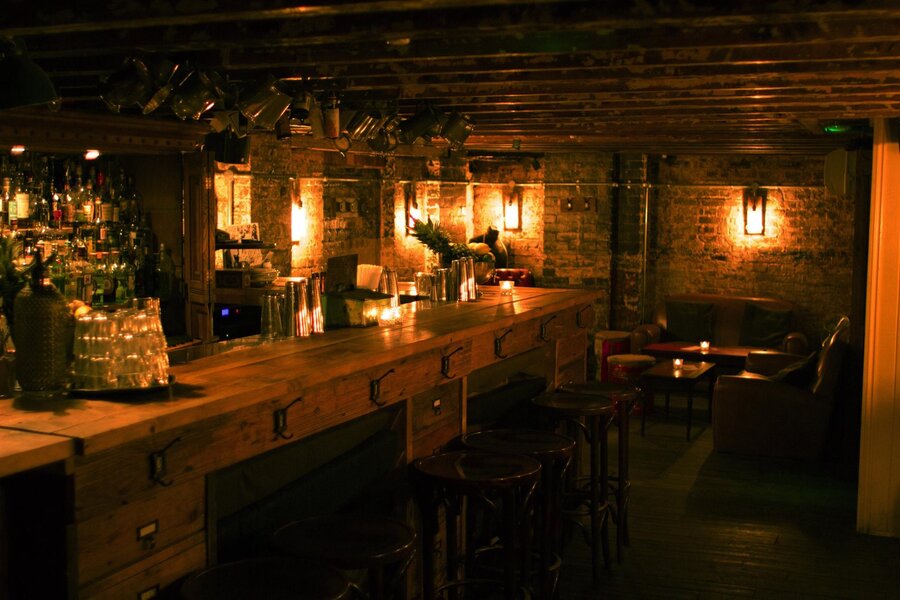 Discount Suit Company: A Bar in London, Greater London - Thrillist