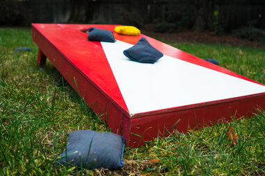 cornhole game